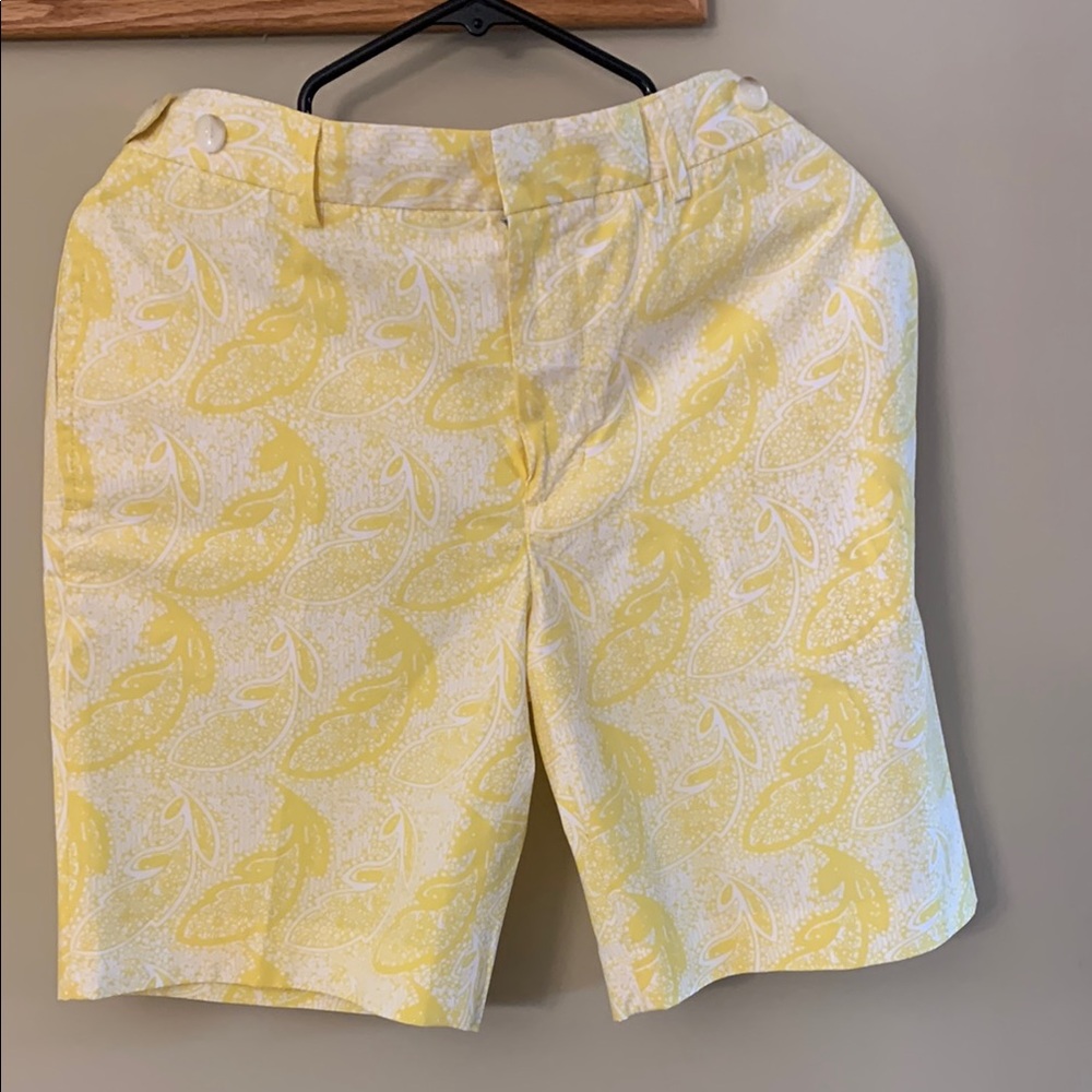 NWOT Club Monaco Yellow Flat Front Resort Shorts